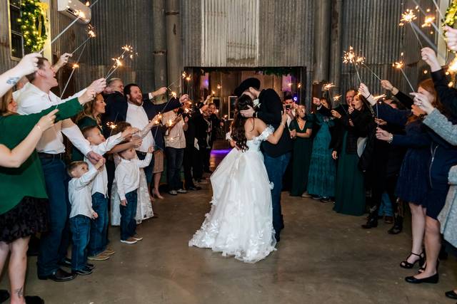 Kitalou Gin Winter Wedding