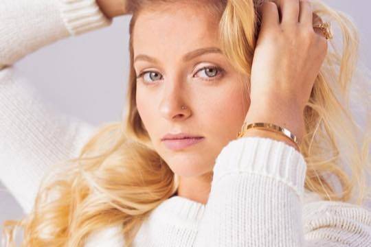 Almaz Faces Makeup Artist