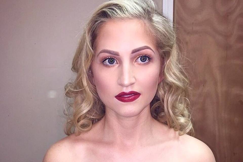 Almaz Faces Makeup Artist