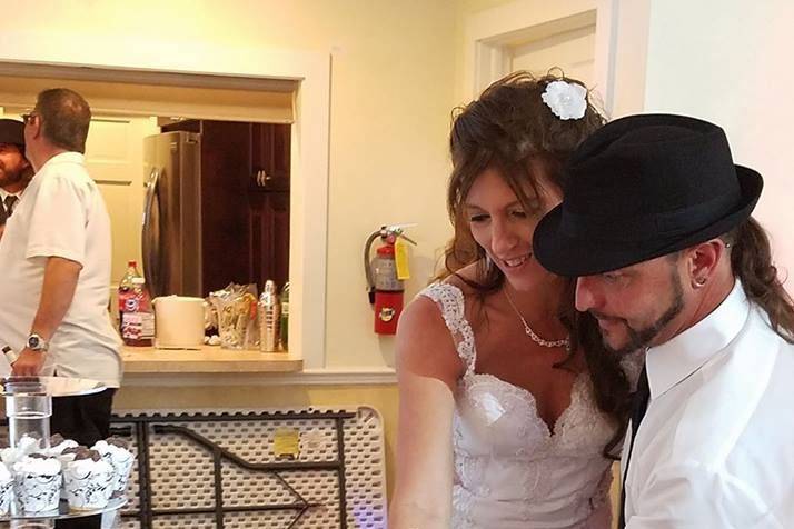 Cake cutting