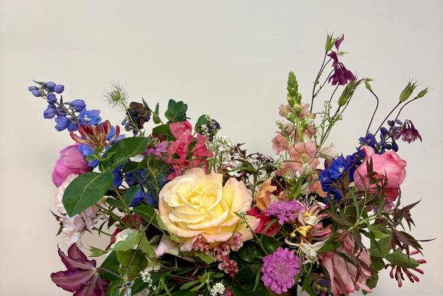Garden centerpiece