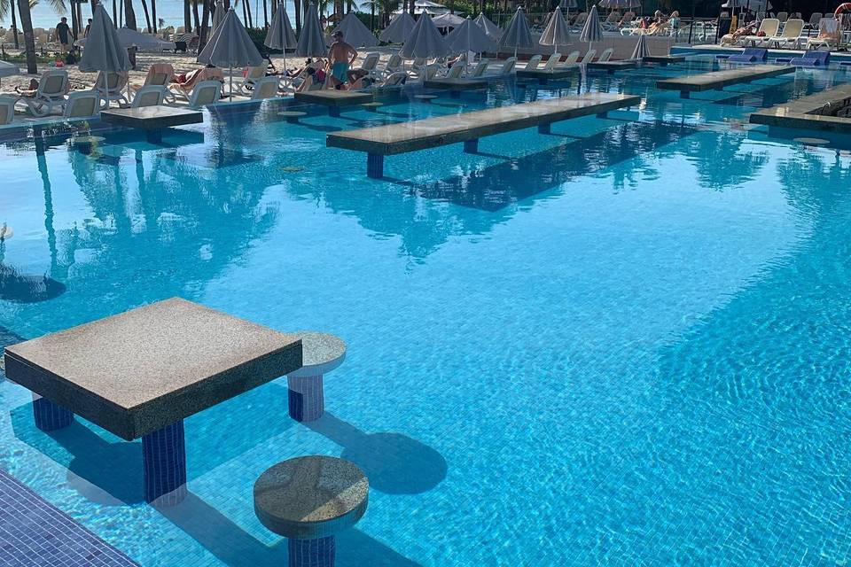 Azure Horizons Travel