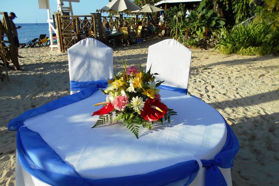 Table arrangement