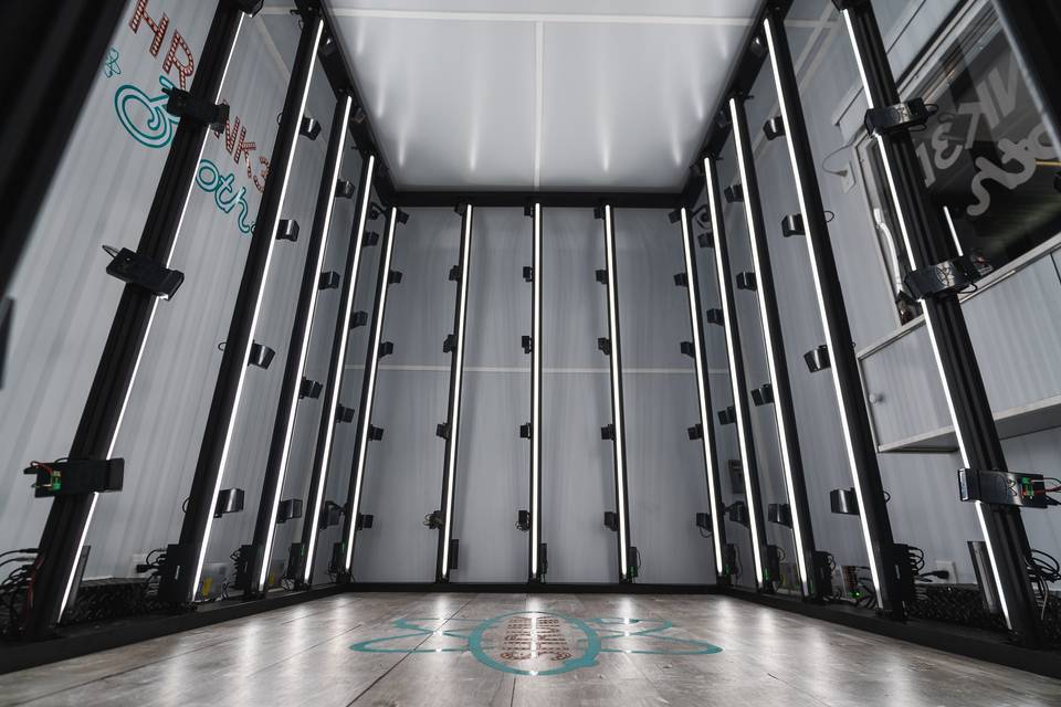 Shrunk 3D Mobile Studio