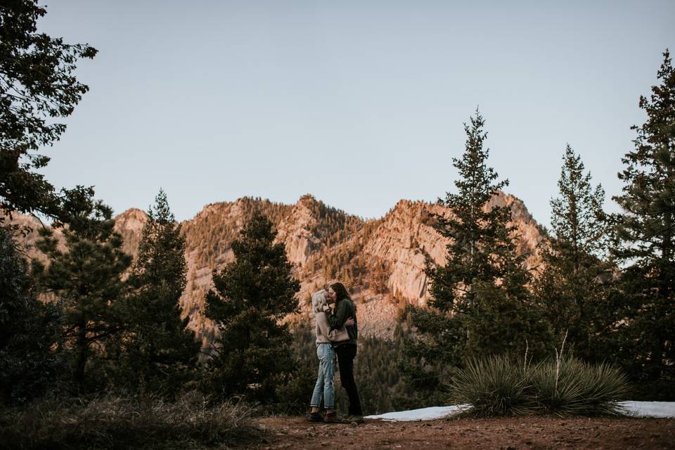 Stunning background & couple