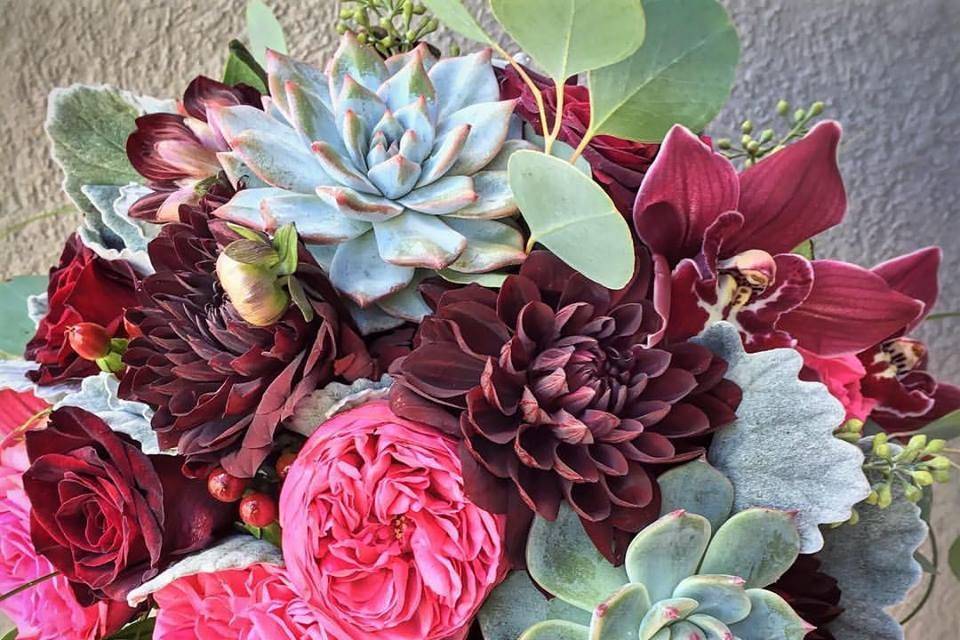 Garden roses, crespedia, summer textures