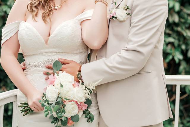 By: Marry Me Studio