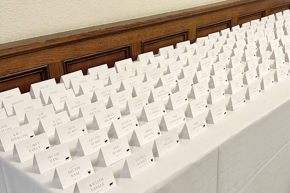 Simple escort cards