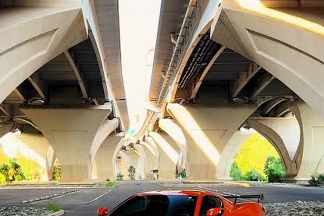 Ferrgatti_Exotics_Corvette_Storefront_2000px.jpg