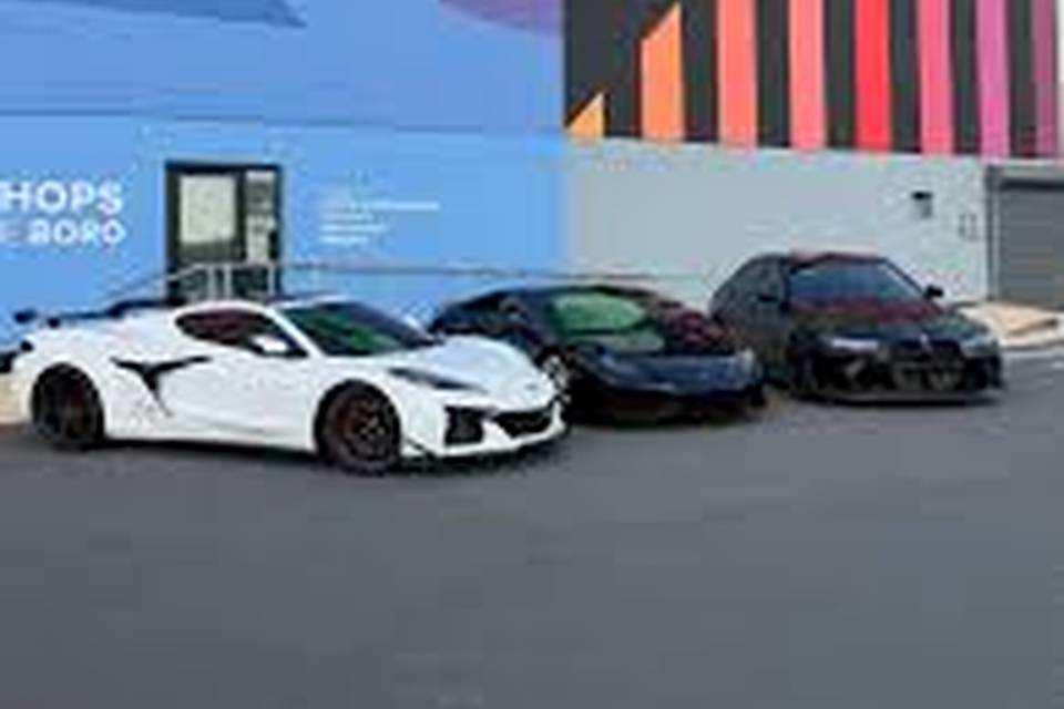 Ferrgatti_Exotics_Fleet_Storefront_2000px.jpg