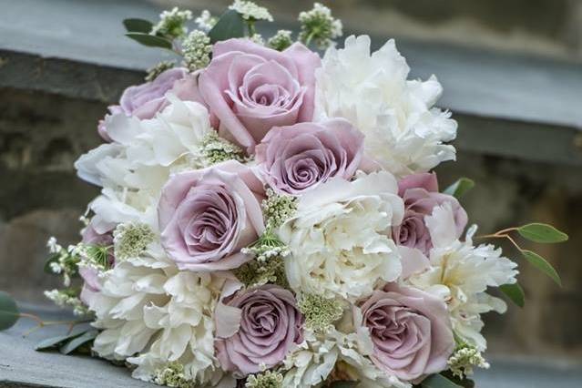 White and purple bouquet