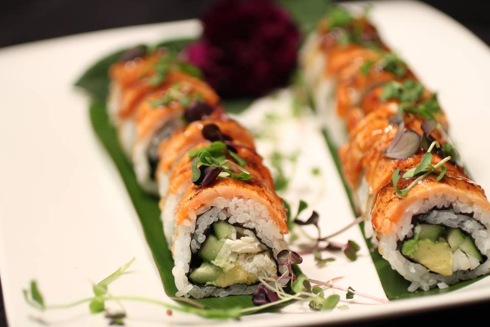 Spicy Torched Salmon Maki