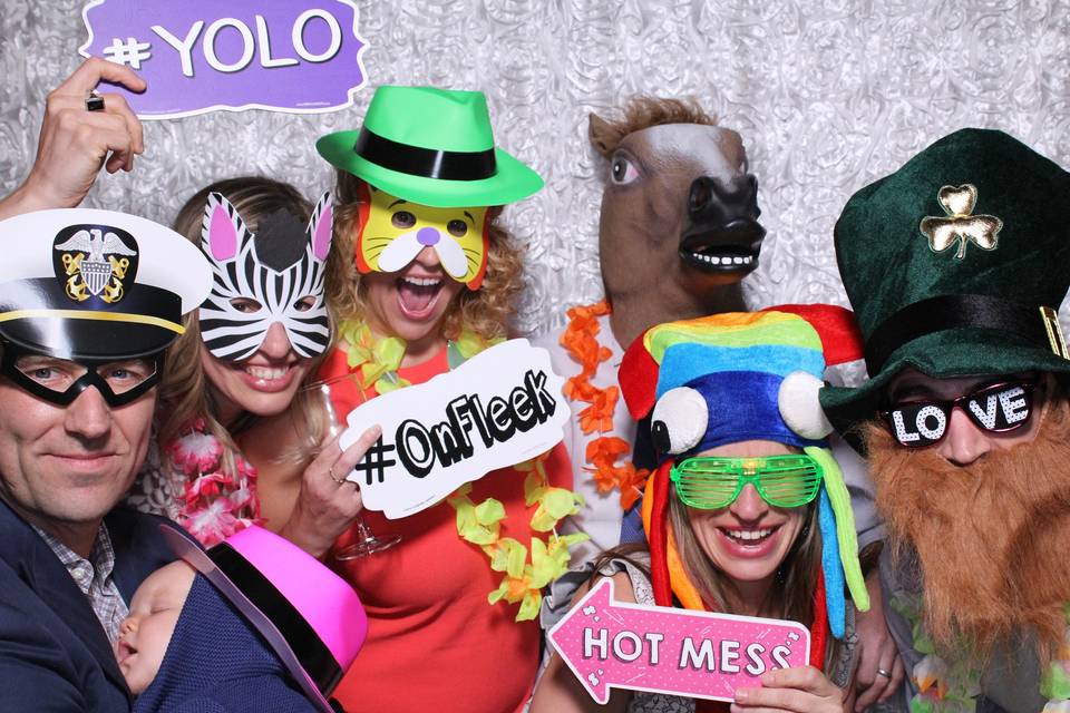 Apogee Events - DJ & Photo Booth