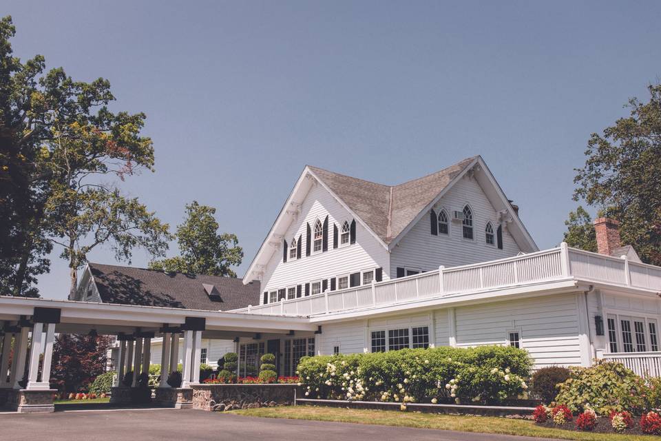 Ryland Inn Exterior