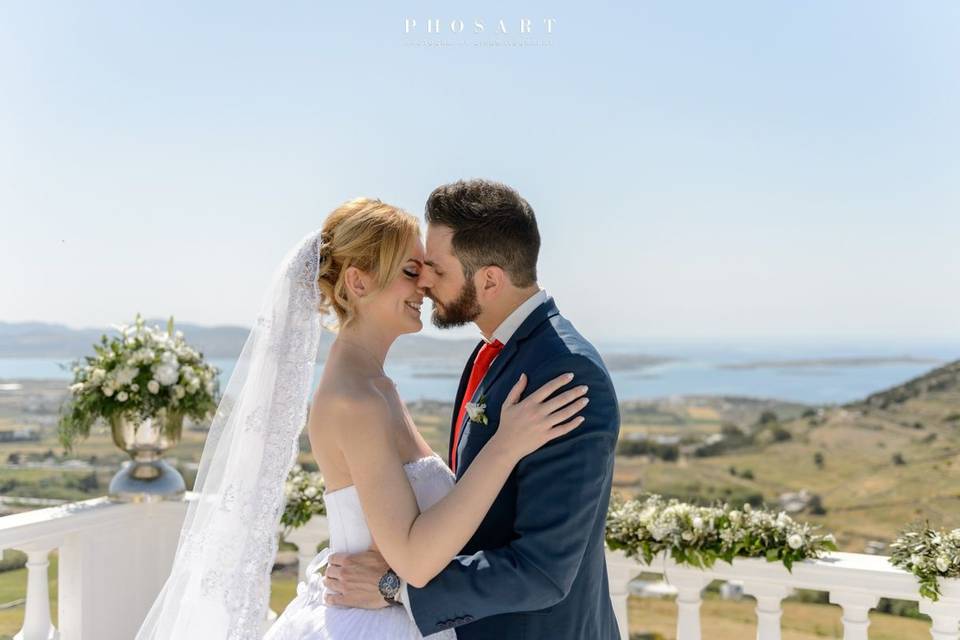 WEDDINGS IN PAROS