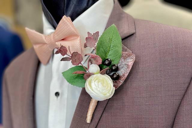 What Should Fathers of the Bride and Groom Wear for a Wedding? - Darianna  Bridal & Tuxedo