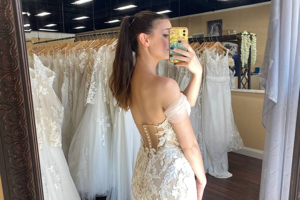 Darianna Bridal & Tuxedo