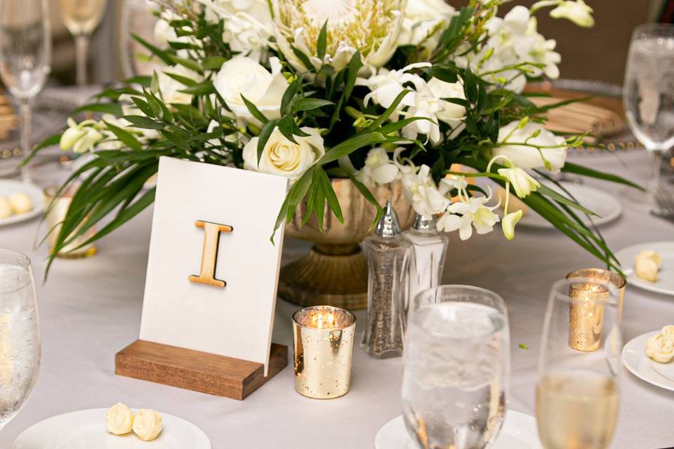 Elegant tablescape