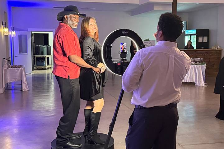 Wedding 360 Video Photo Booth