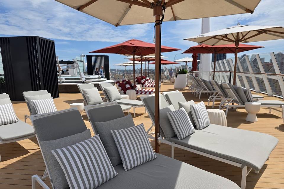 Celebrity Solstice | Sundeck