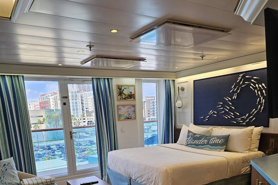 MAS Islander Suite