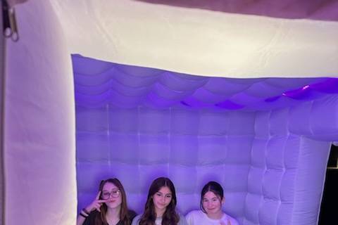 Cube Booth