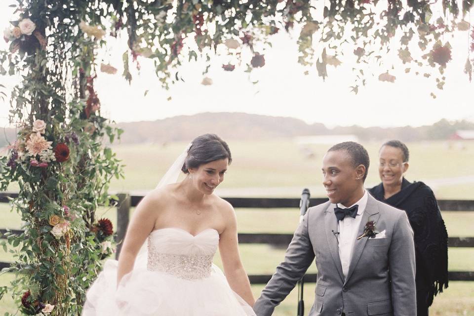 Couple with the officiant