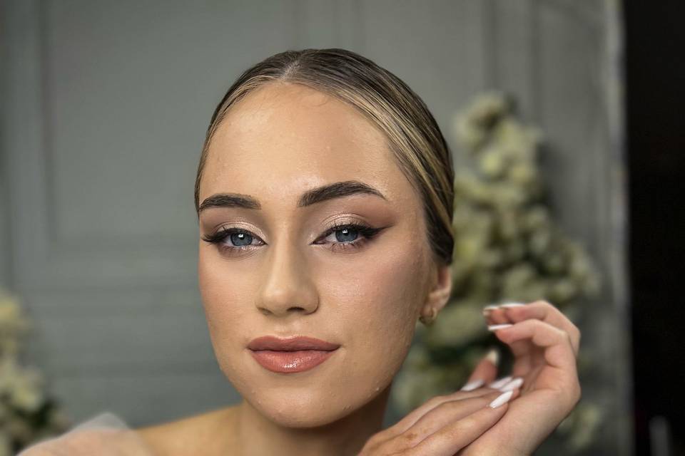 Very pretty bride