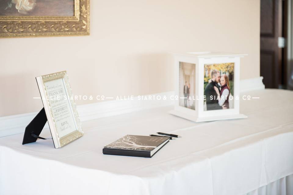Guest book Table