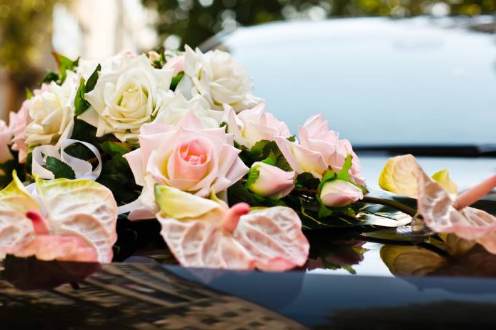 Car service and floral detail