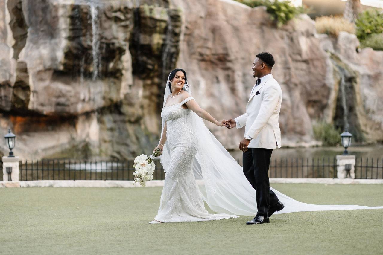 Dallas Oasis - Reviews, Photos & Deals 2026 - Red Oak, TX - WeddingWire