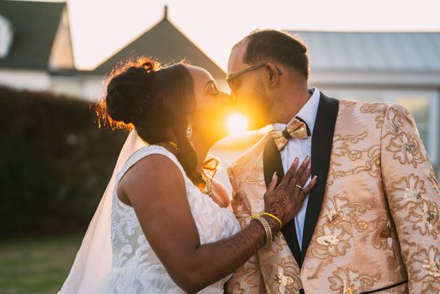 Sunsethttps://cdn0.weddingwire