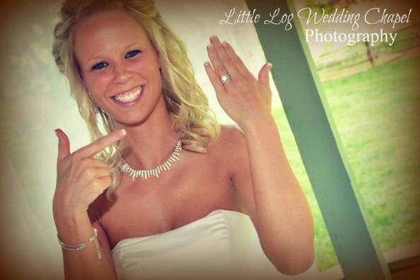 Gatlinburg's Little Log Wedding Chapel
