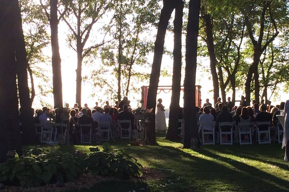 Gorgeous Lake Wedding at sunset
- event managed by Relax Event Studio
www.RelaxEventStudio.com