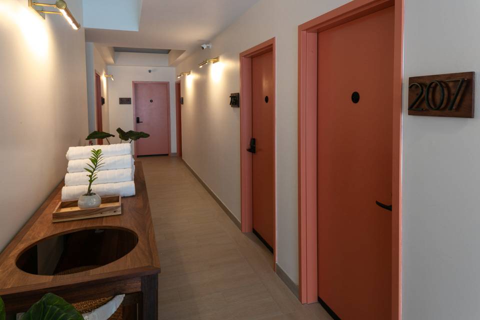 Wharfside Village Hotel