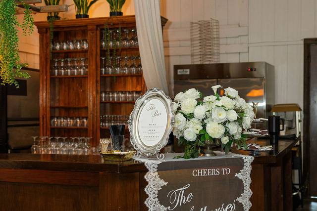 Faux bar arrangement