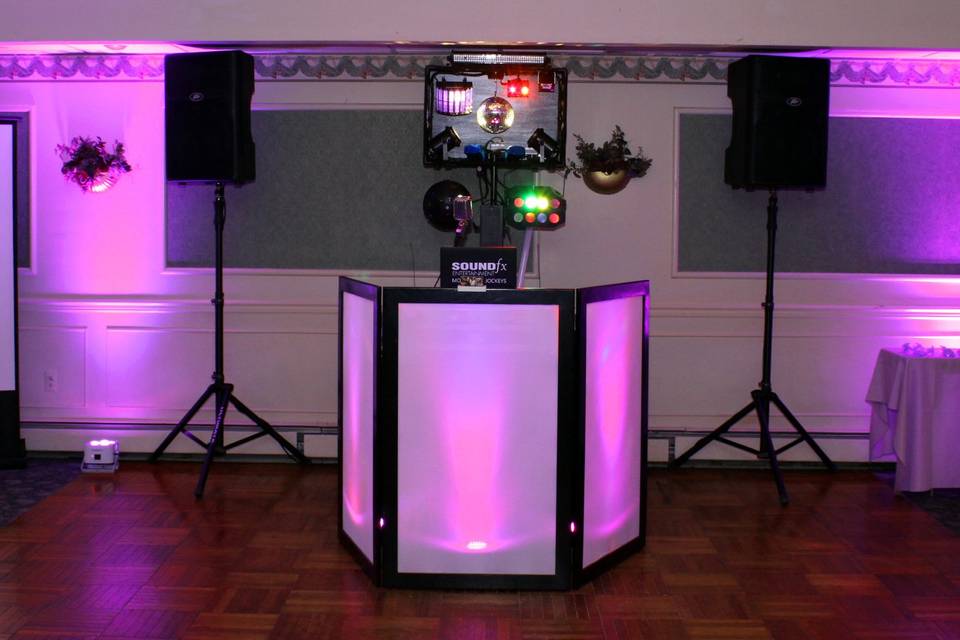 Plus party pkg w/uplights