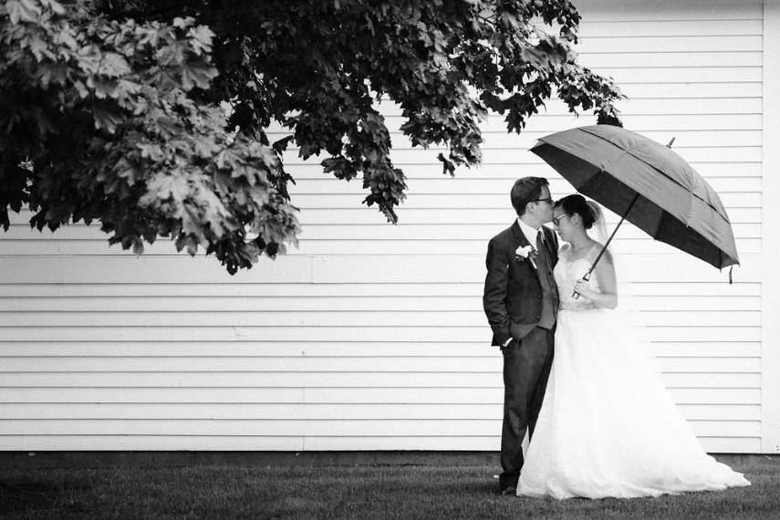 Rainy day wedding bliss