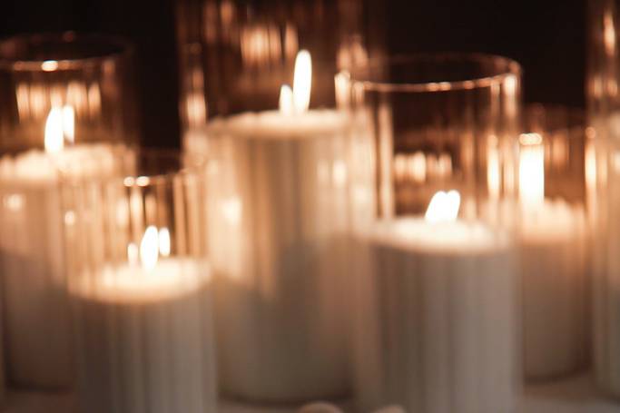 Granulated wax pillar candles