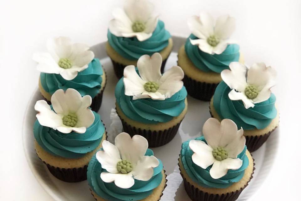 Sugar Flower Cupcakes