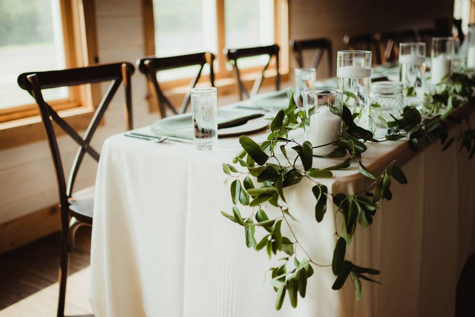 Head Table | Twig & Olive