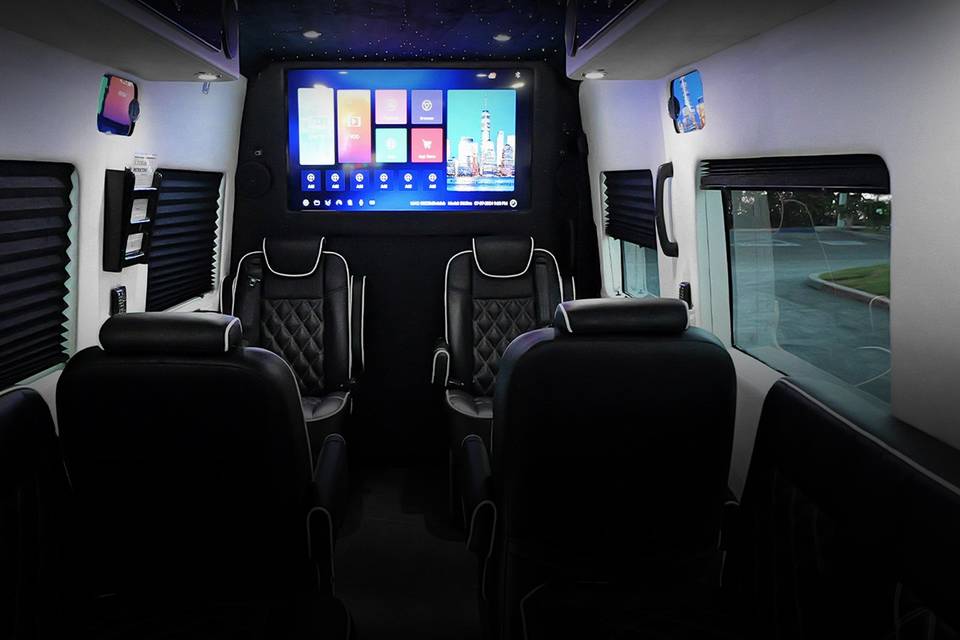 Luxury Limo Amenities