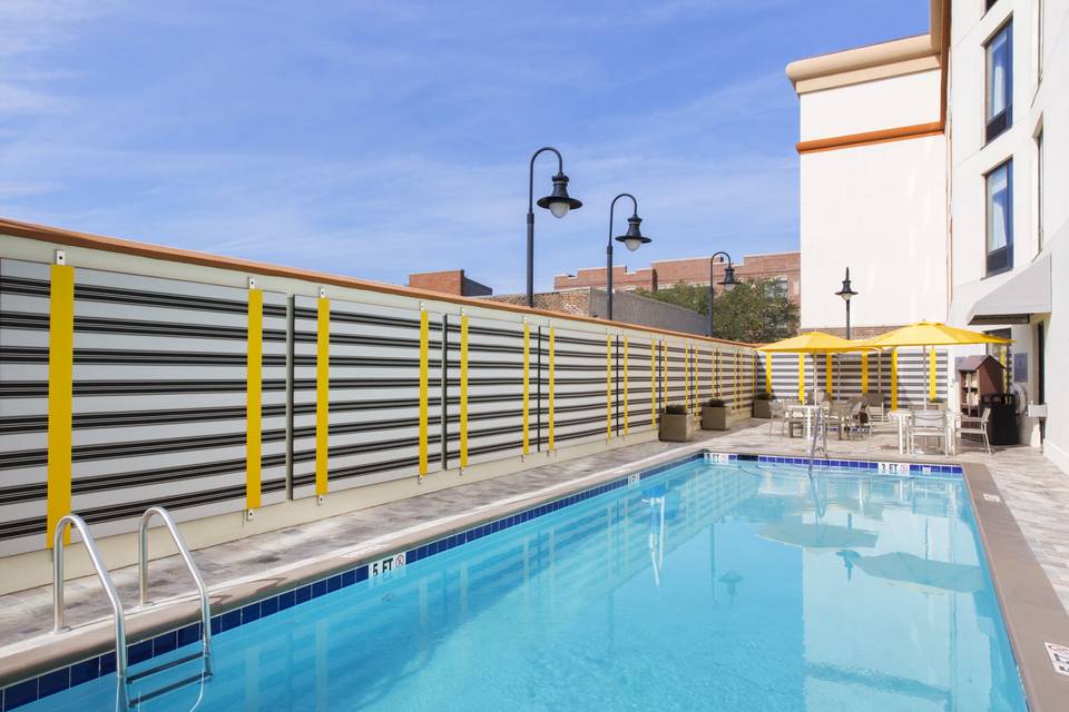 Terrace Pool and Jacuzzi