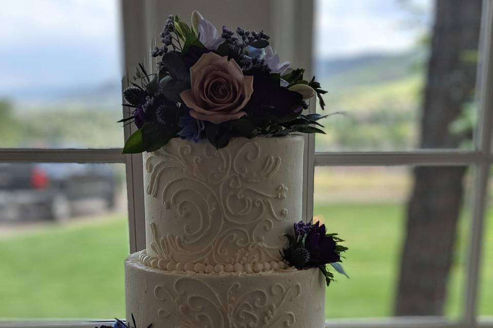 4 Tier Scroll Work Cake