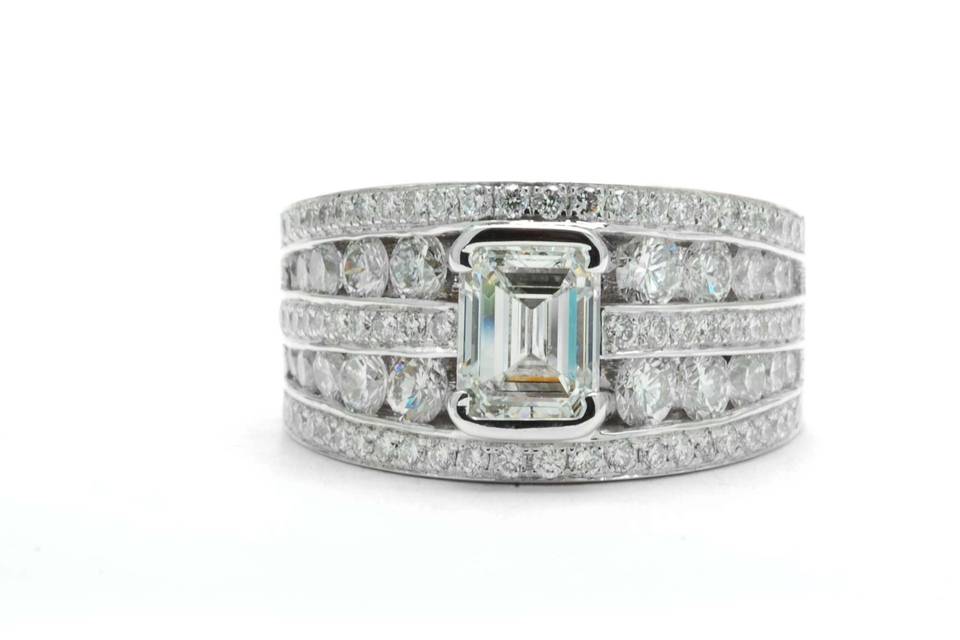 Emerald cut engagement ring