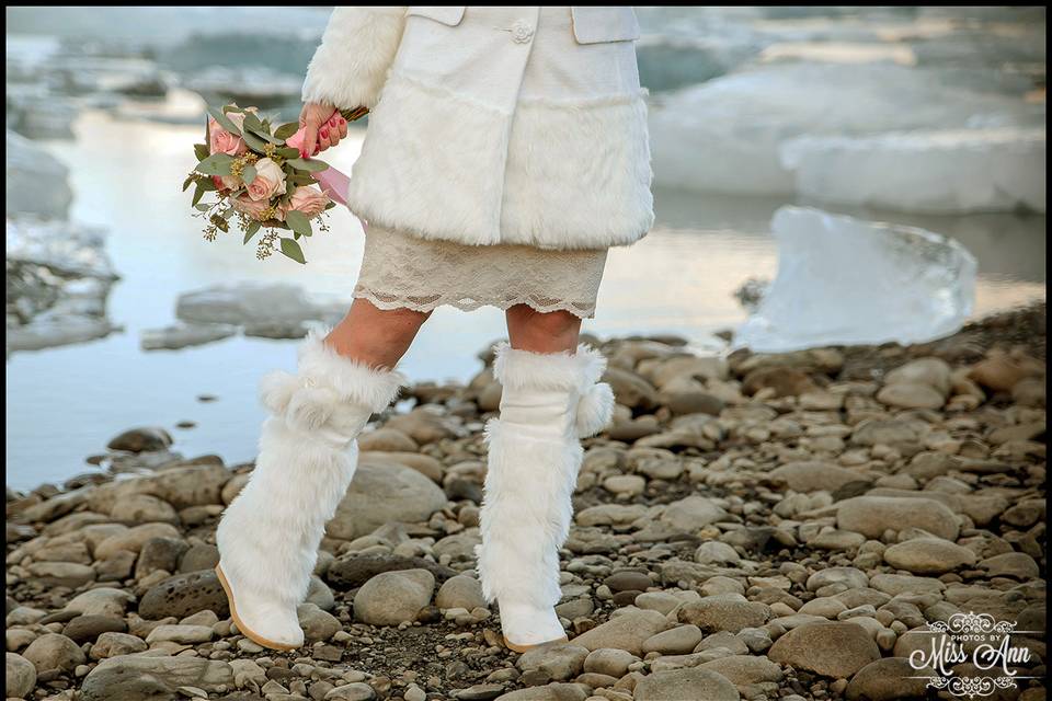 Photos by Miss Ann / Iceland Wedding Planner / Your Adventure Wedding