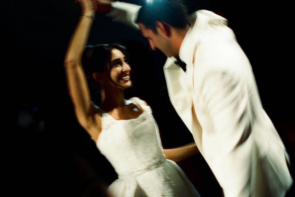 The couple's first dance