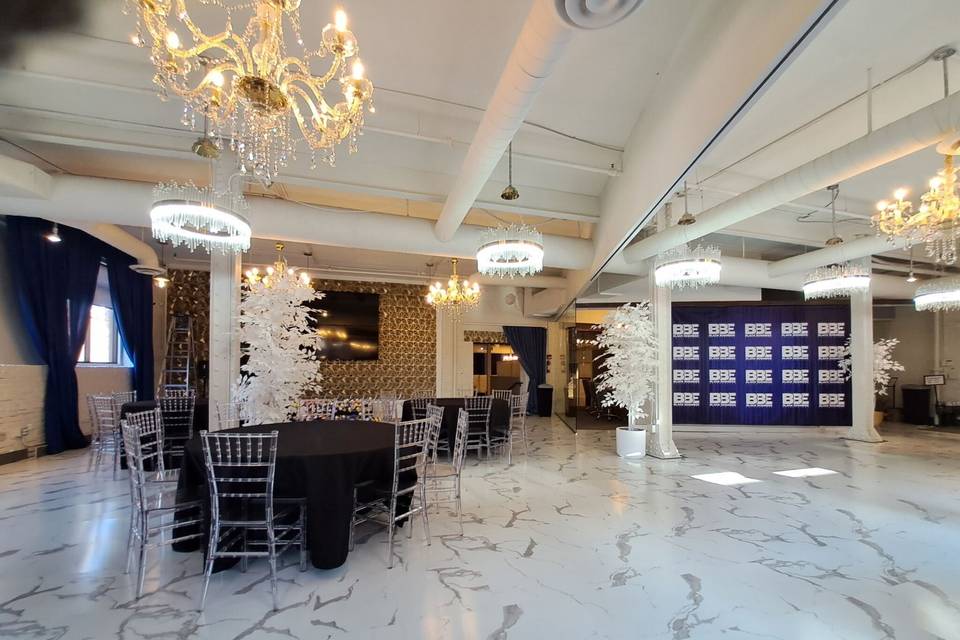 The Luxe at Harmon