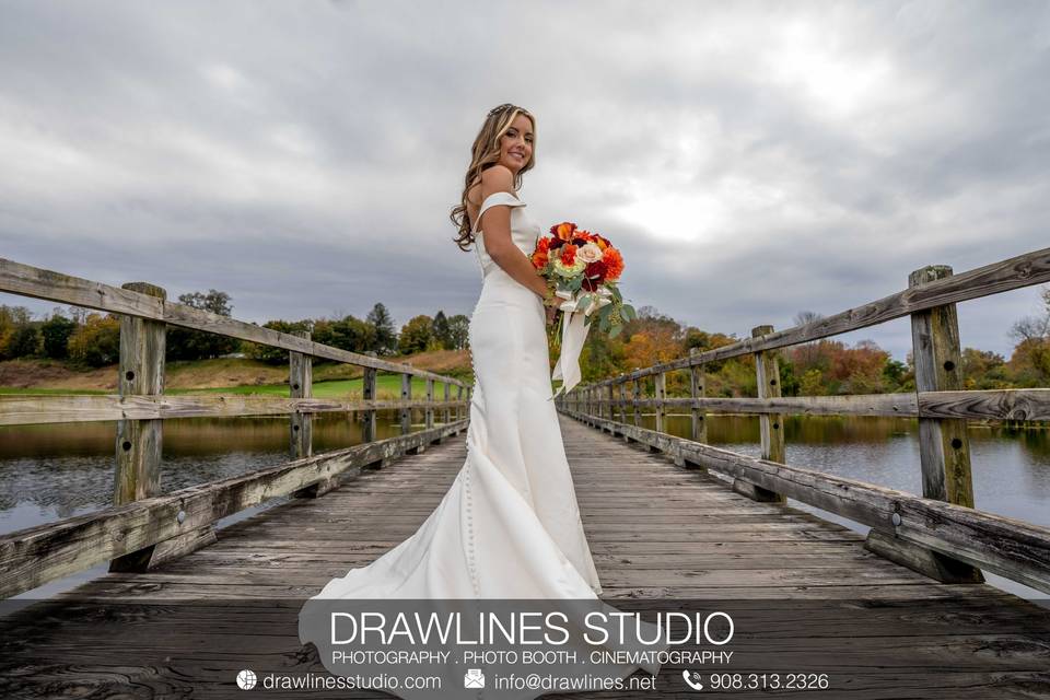 Www.drawlinesstudio.com