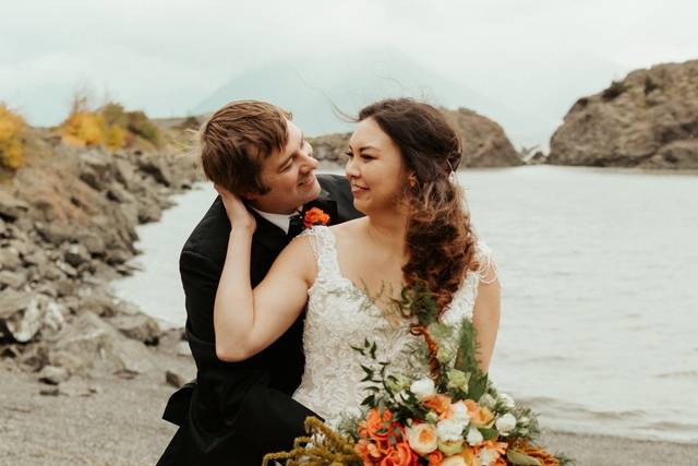 Beluga Point bridal florals